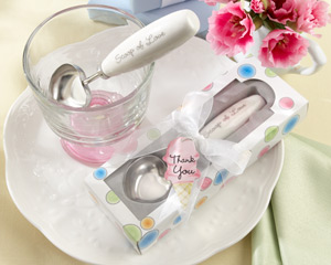 1_13004NA_ScoopOfLove_M summer baby favors
